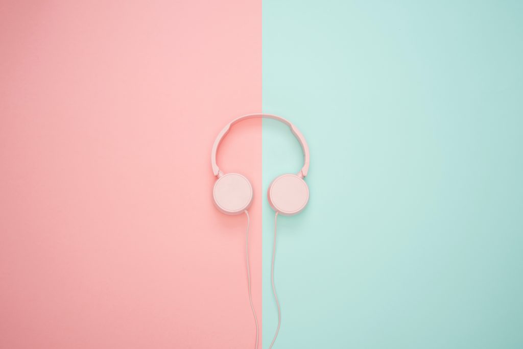 a pink headphone